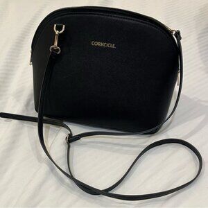 Corkcicle Black Crossbody Bag  discreet cooler purse
